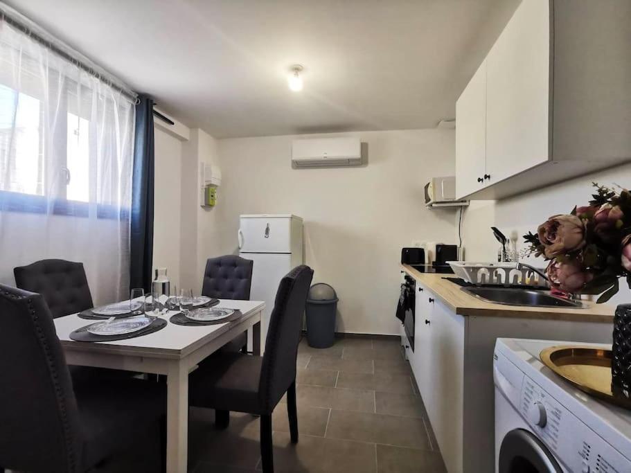 L'Elegant Duplex - Clim I Wifi I Proche Du Centre-Ville Miramas Luaran gambar